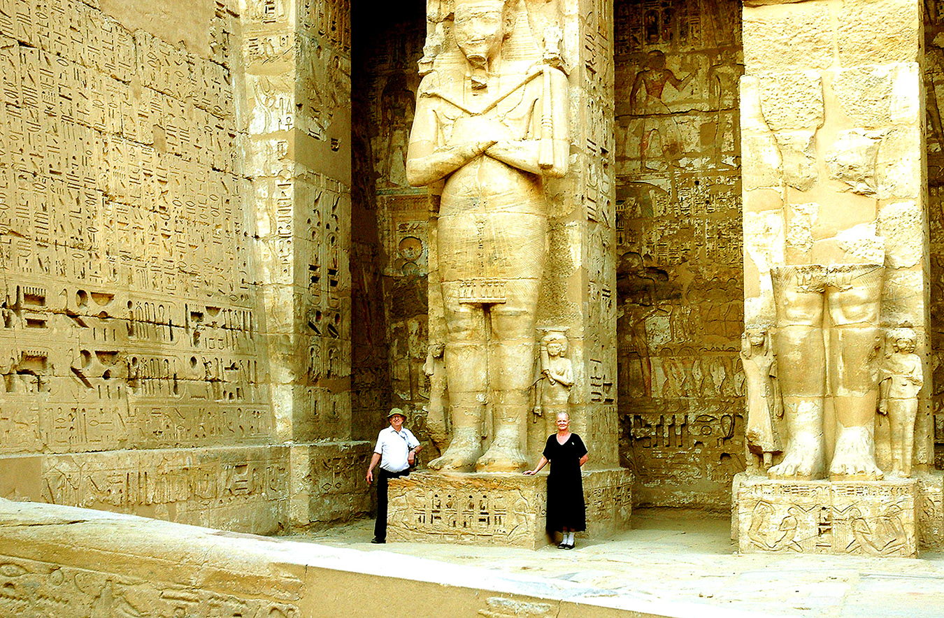THE GREAT RAMSES STATUE AT HABU TEMPLE IN LUXOR