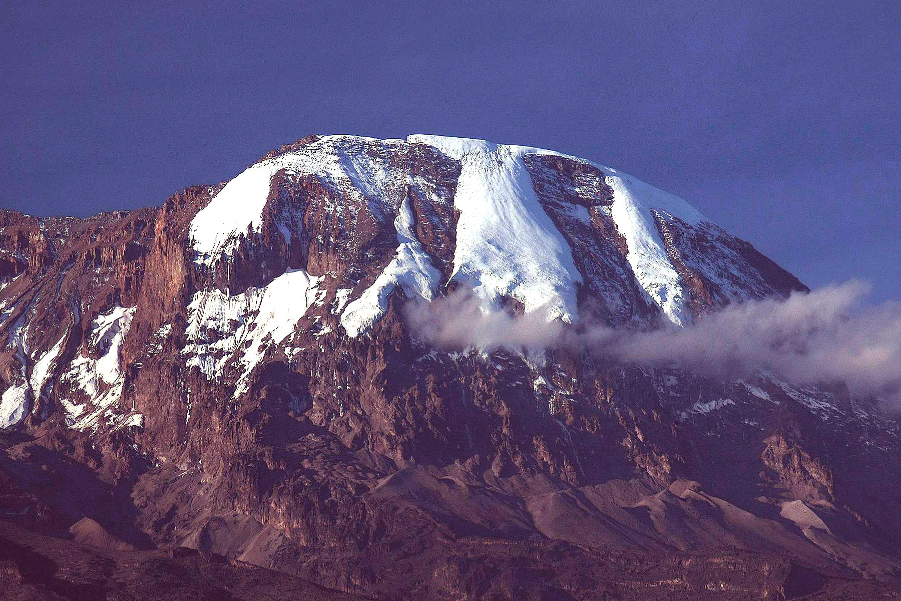 Eclipse 2004 - Mt Kilimanjaro - A05 - View