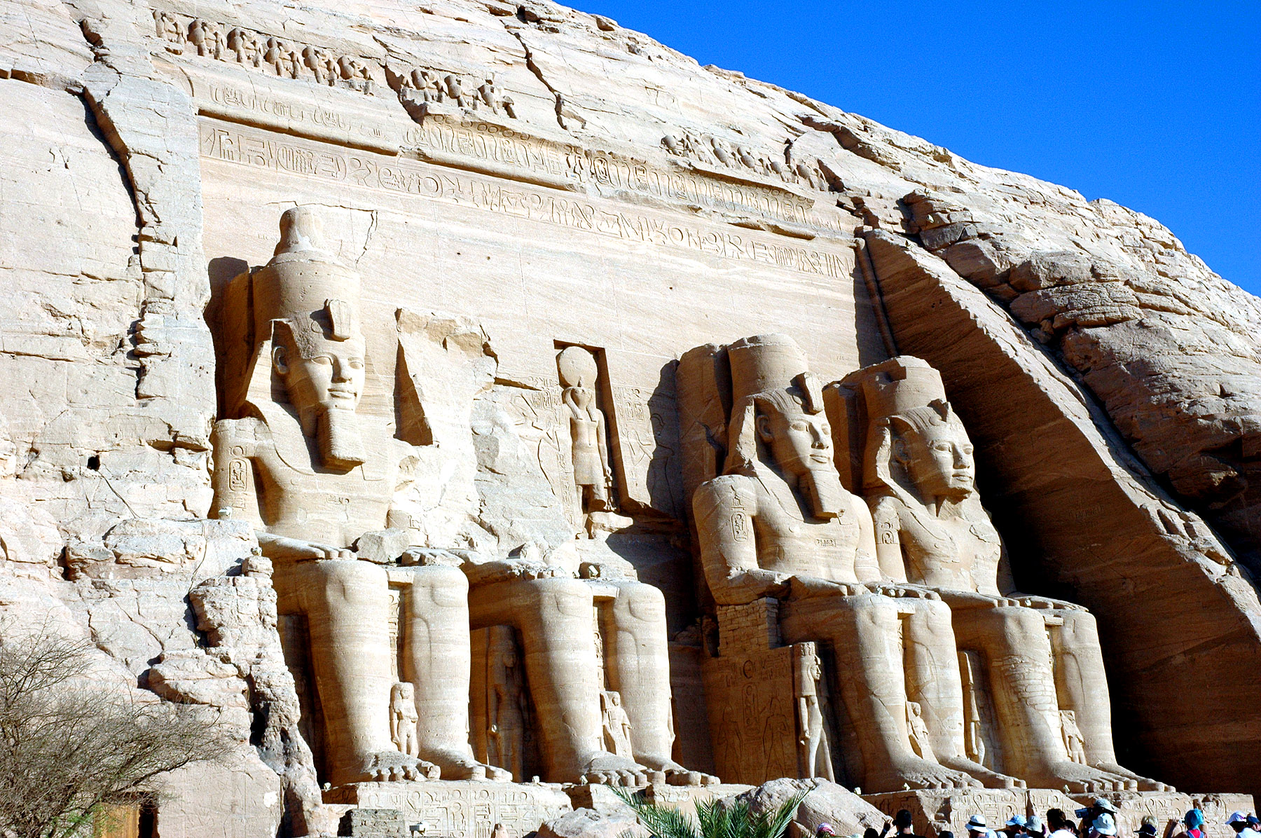 Eclipse 2006 - Egypt - B99 - Abu Simbel