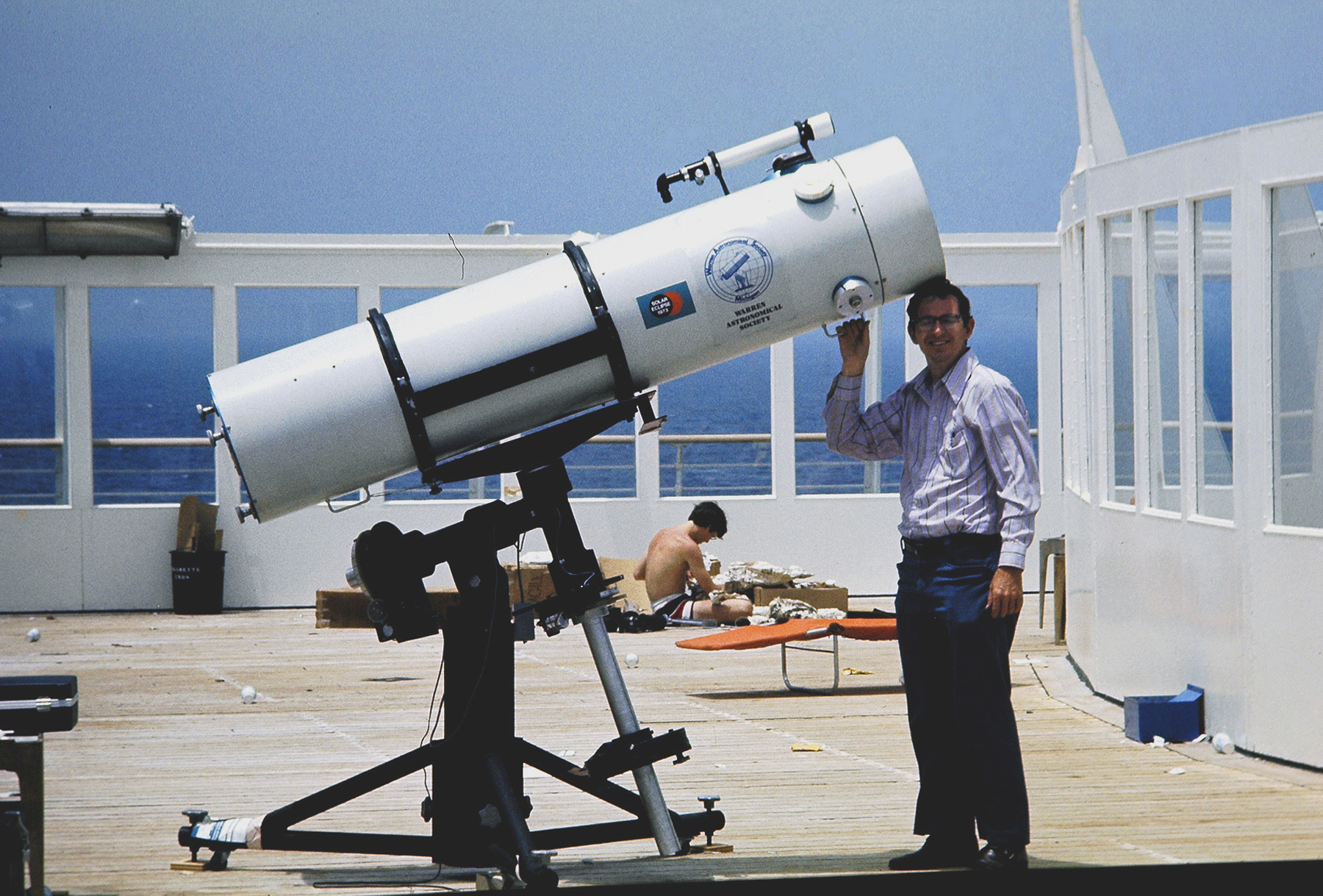 Eclipse 1973 - D62-Eclipse - Telescope on Canberra
