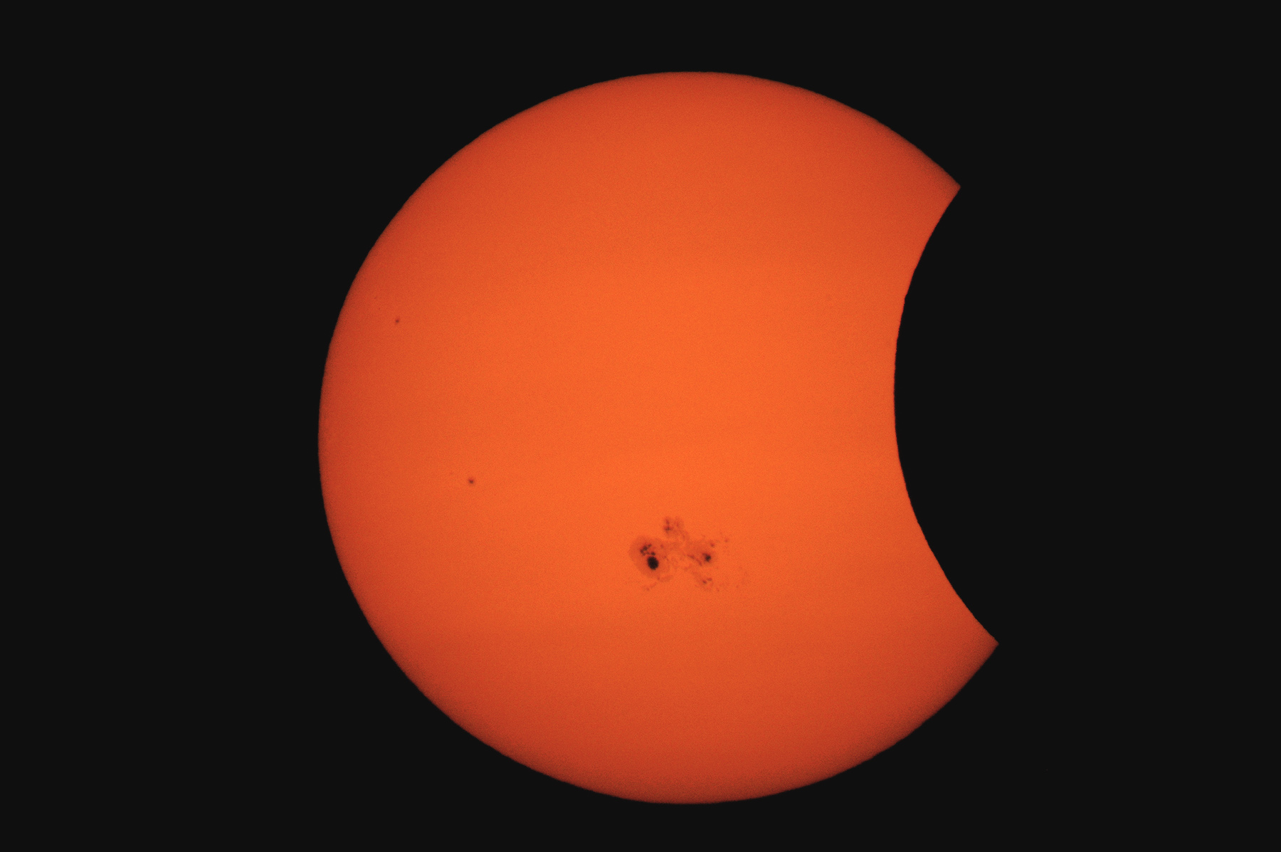 Eclipse 2014 - A20 - 5-58 p.m. - 8701