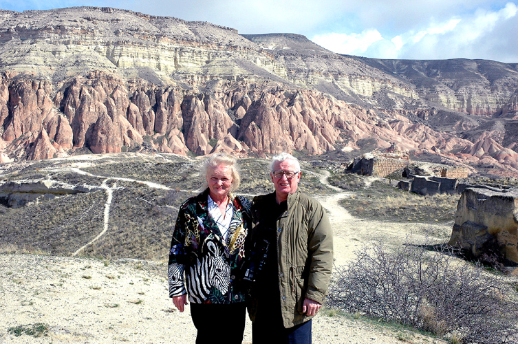 2006-0722-5x7-cappadocia-dave-and-glenna-at-goreme.jpg