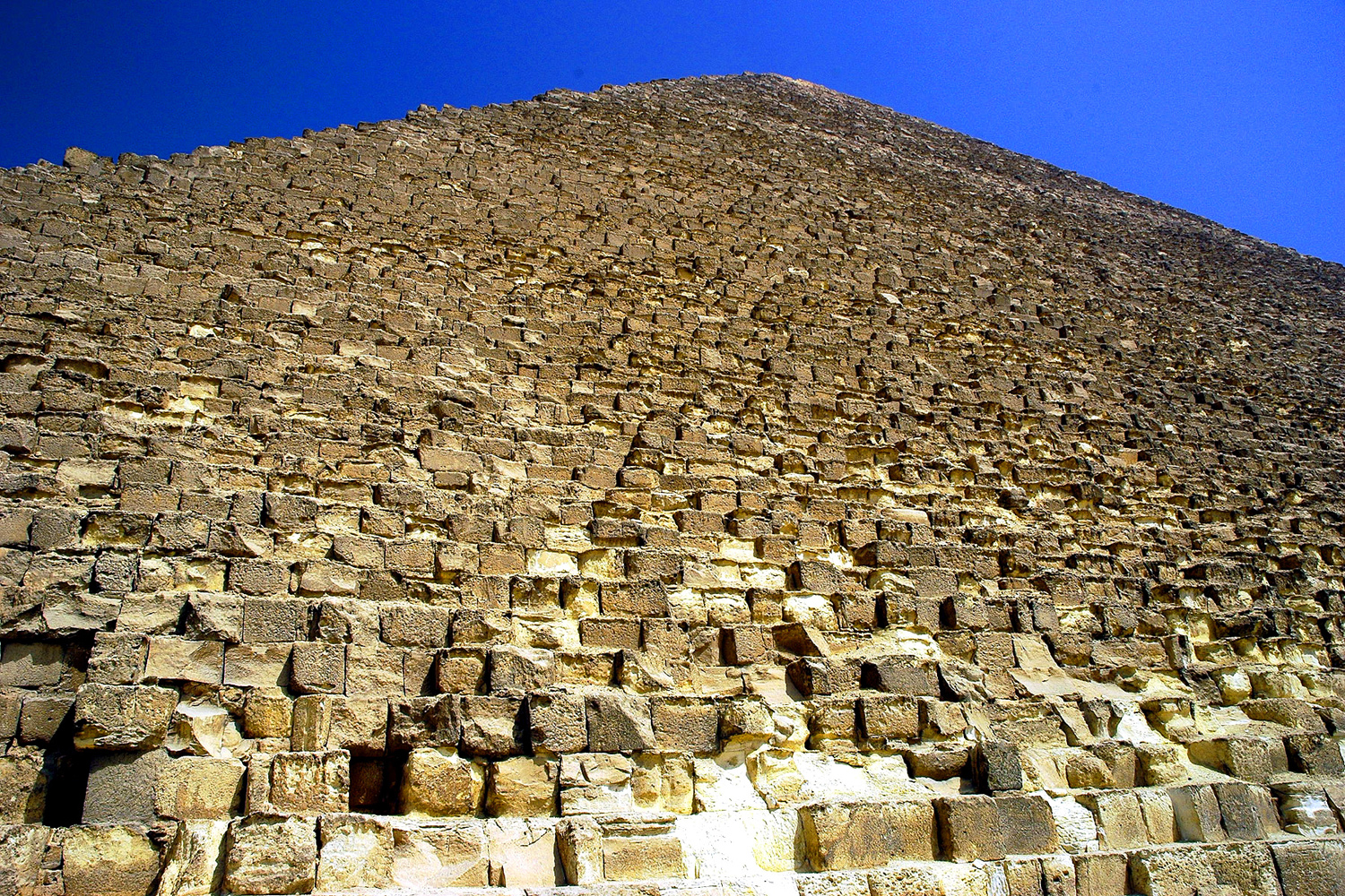 Eclipse 2006 - A22 - Egypt - Pyramid Closeup