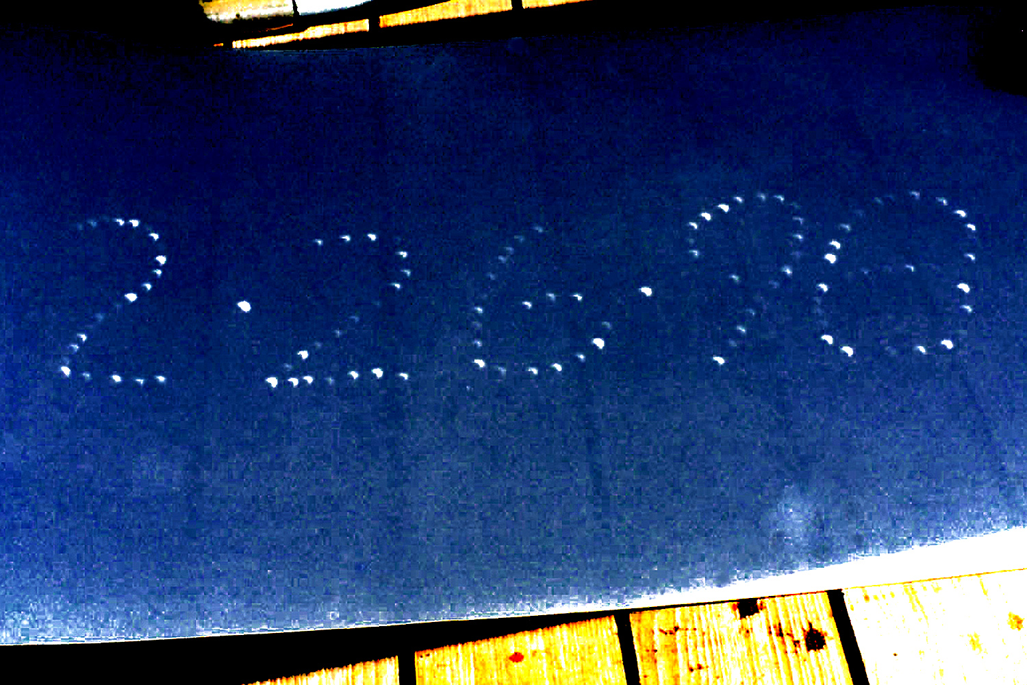 Eclipse 1998 - A52 - Pinhole Images