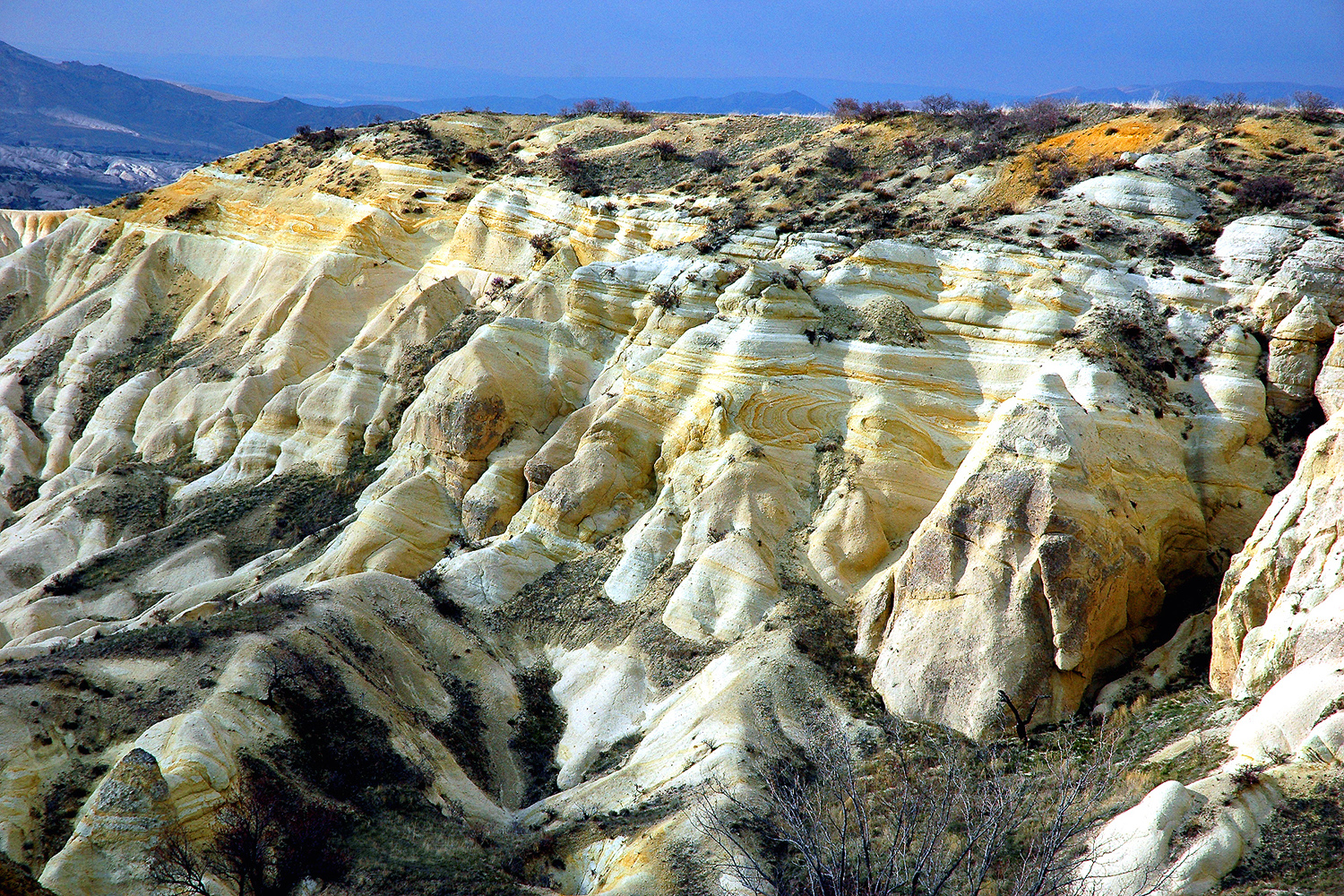 Eclipse 1999 - A34 - Cappadocia - Yellow Rock