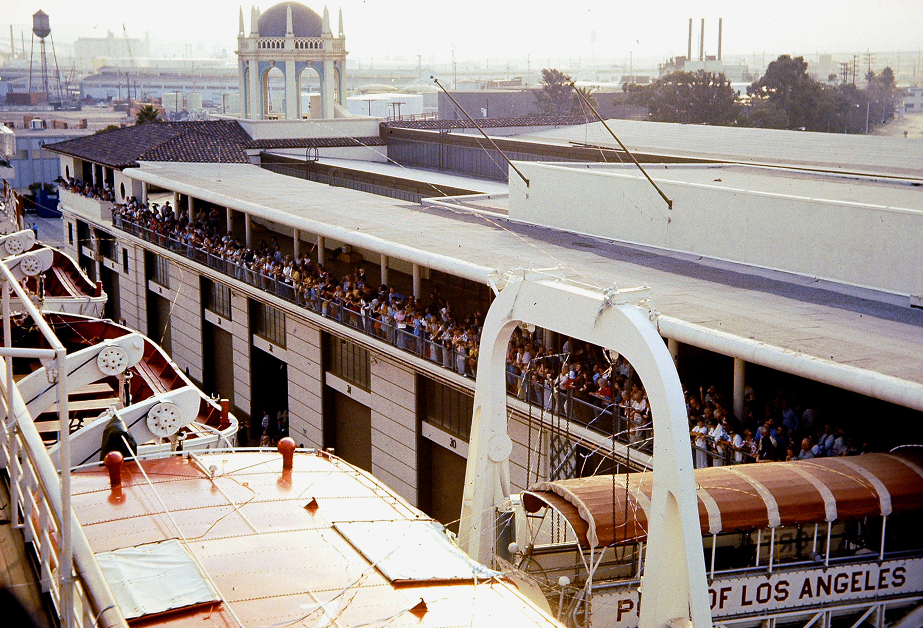 Eclipse 1977 - A12 - Crowd for Boarding