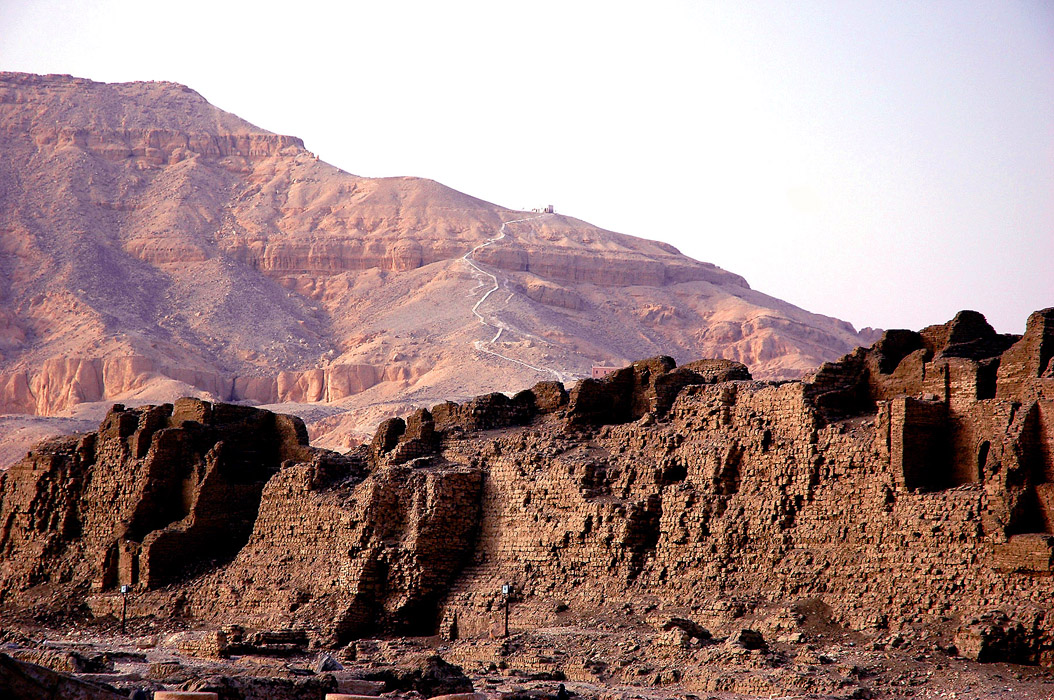 2006-1166-7x10-habu-wall-and-kings-road.jpg