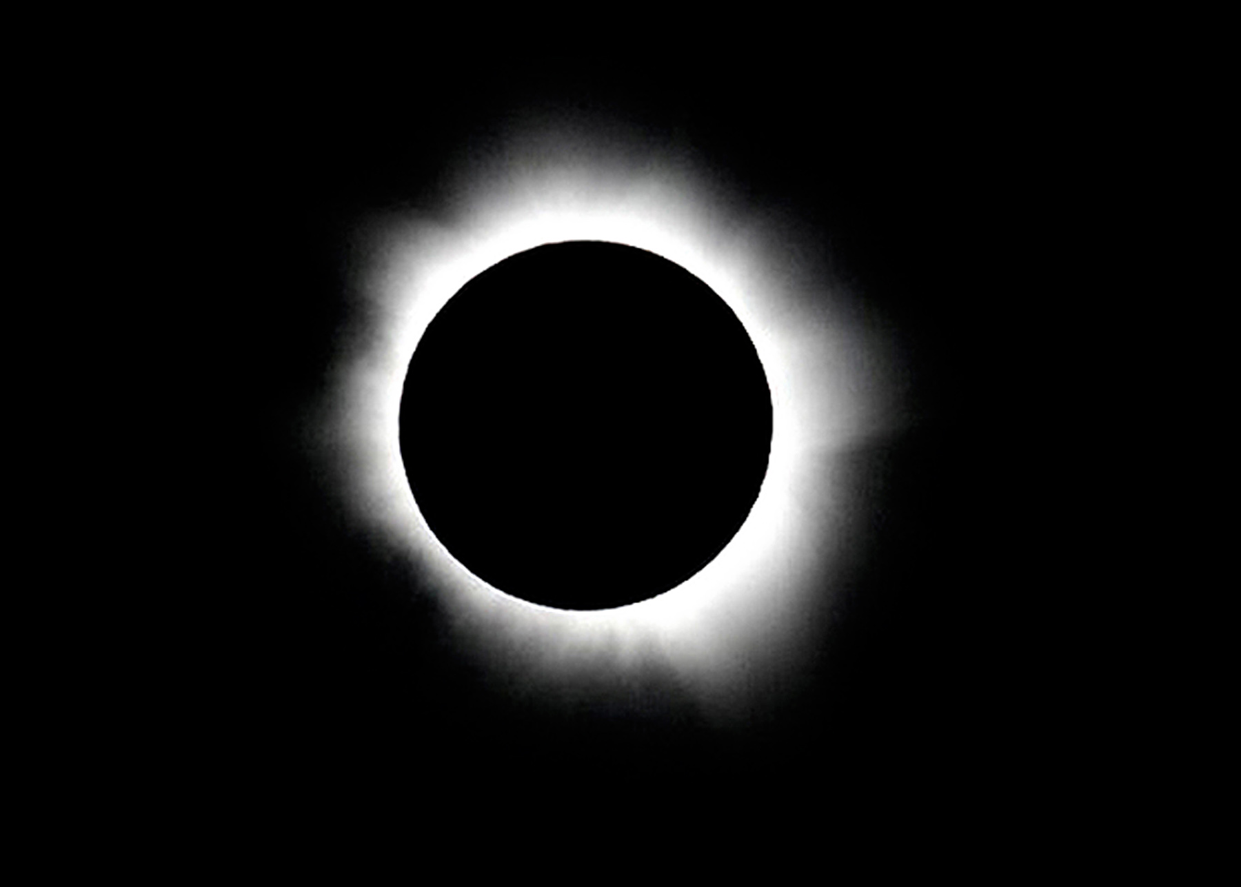 Eclipse 2017 - A66 - Full Solar Corona at Mid-Totality