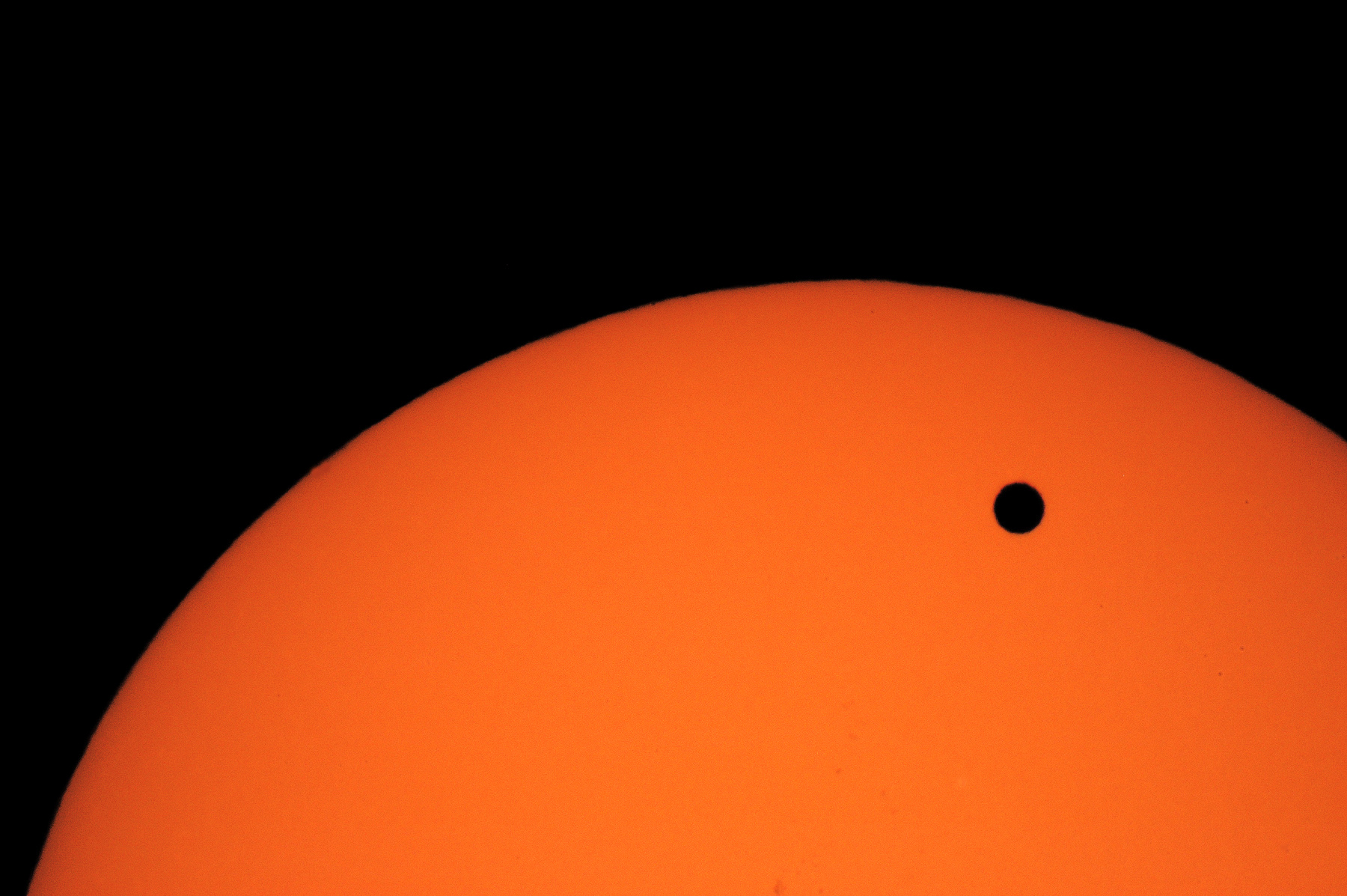 VT - 2012 - A64 - UT 23h28m20s - 0060