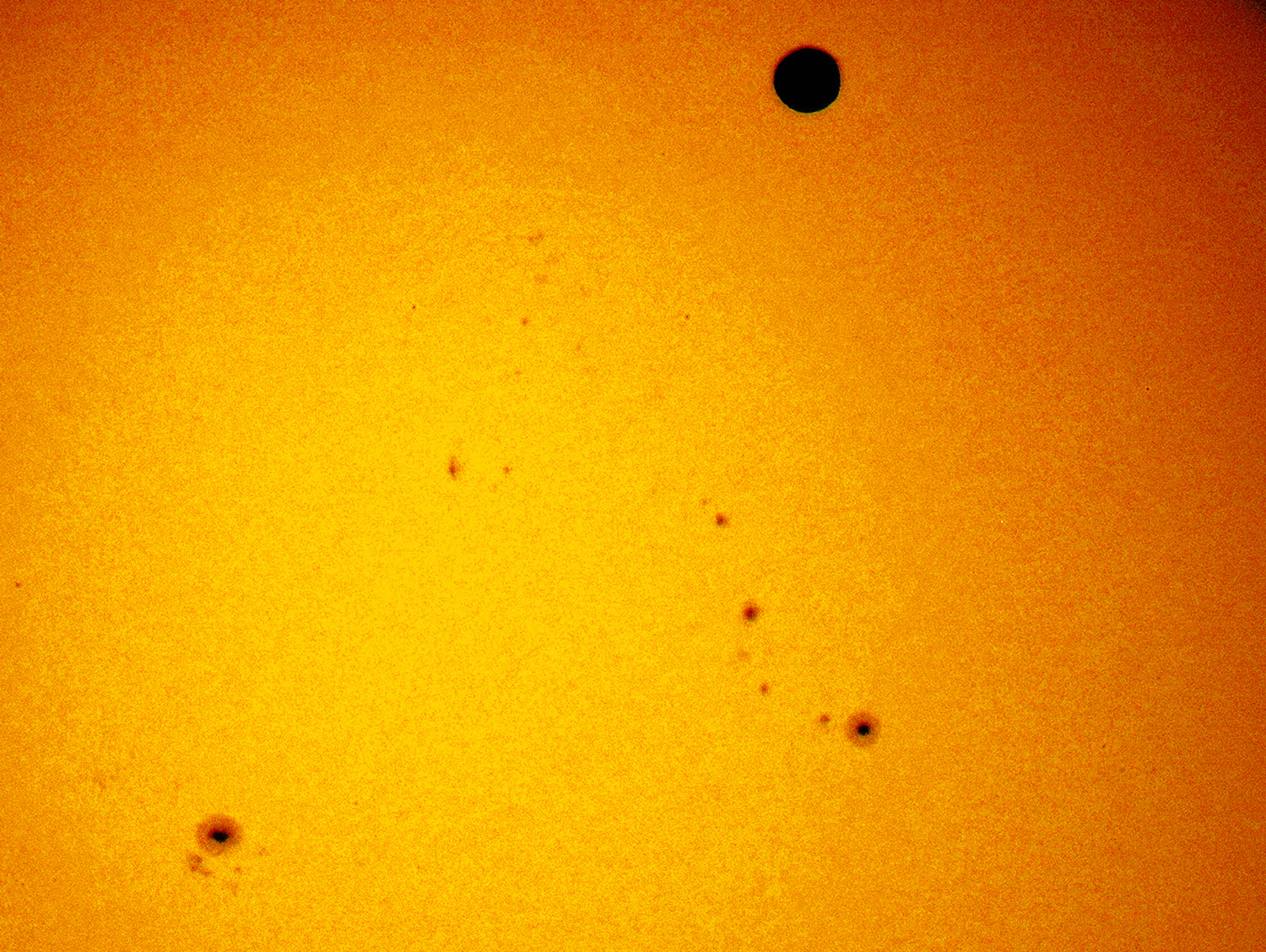 VT - 2012 - A66 - UT 23h55m28s - 0073-3